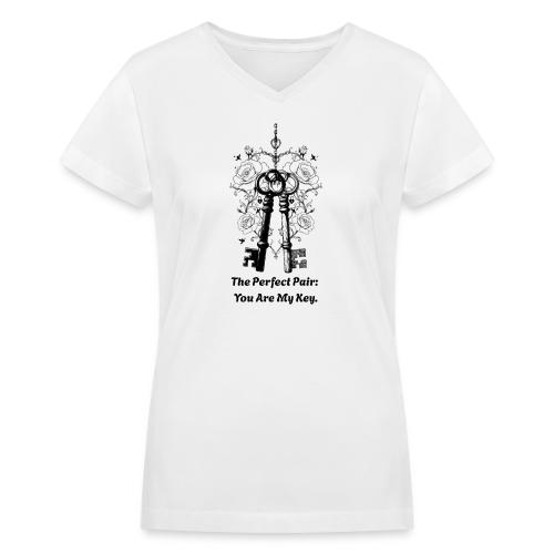 Valentine love keys - Women's V-Neck T-Shirt