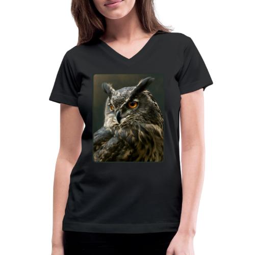 Eurasian Eagle Owl Portrait Design - Women's V-Neck T-Shirt