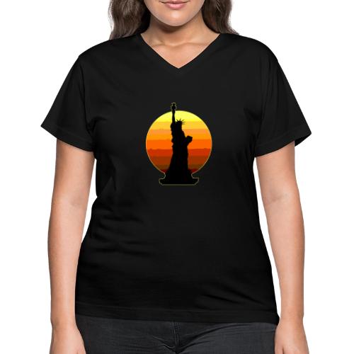 USA: Golden Horizon Liberty - Women's V-Neck T-Shirt