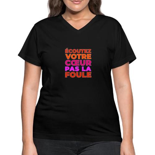 Heart first - Women's V-Neck T-Shirt