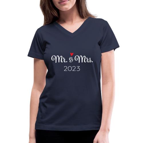 Mr and Mrs 2023 - Women's V-Neck T-Shirt