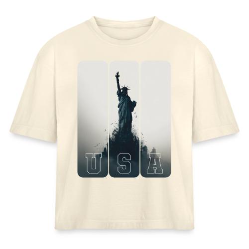 USA: Liberty Rising Over Manhattan - Women's Heavyweight Cropped T-Shirt