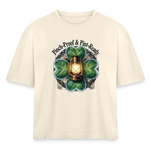 Pinch-Proof Lantern Clover T-Shirt - Women's Heavyweight Cropped T-Shirt