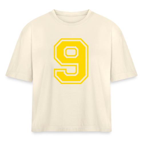 Number 9 in a classic athletic collegiate font - Women's Heavyweight Cropped T-Shirt