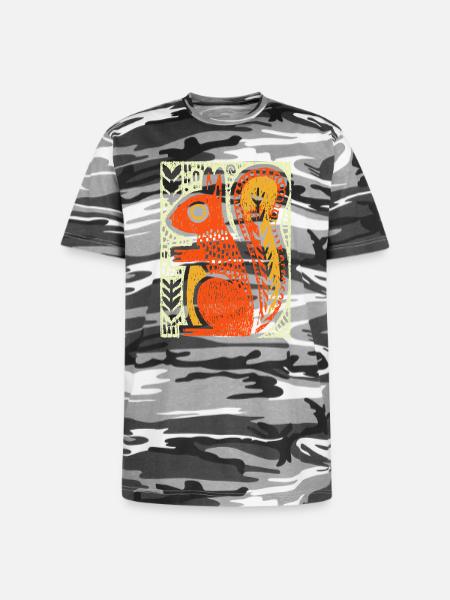 Squirrel in Rustic Woodcut - Unisex Camo Tee - black camo