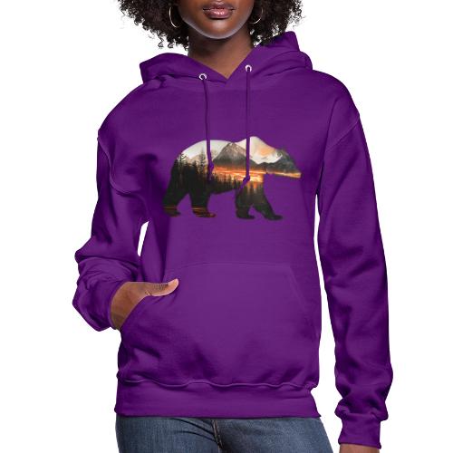 Canada Bear: fiery tones - Women's Hoodie