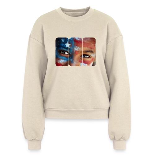 USA: Eyes of the Flag - Women's Fleece Crewneck Sweatshirt