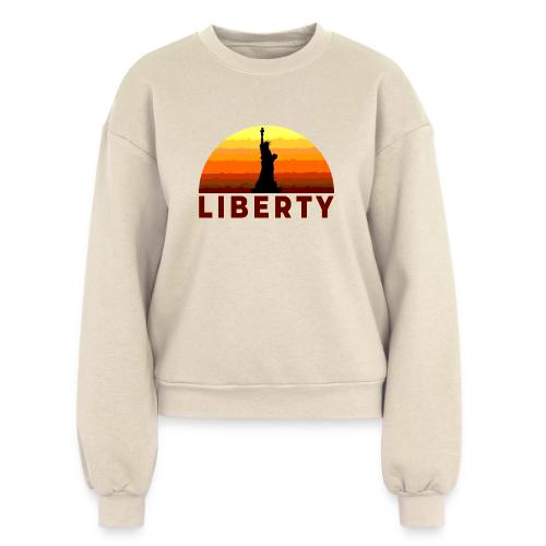 USA: Sunset Liberty Bold - Women's Fleece Crewneck Sweatshirt