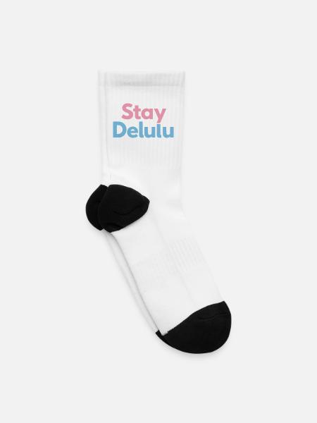 stay-deluluStay Delulu Cute Motivational Typograph - Tennis Socks - white