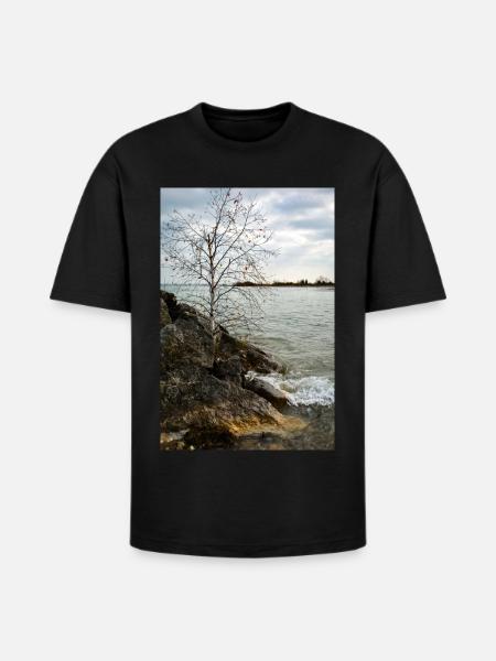 tiny tree on shore - Heavyweight Unisex T-Shirt HAMMER by Gildan - black