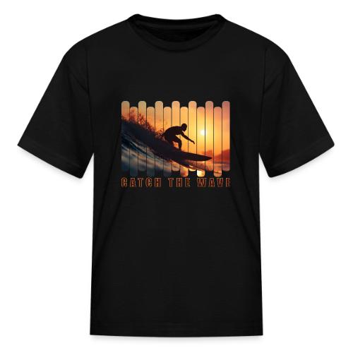 Surfing: Catch the Wave - Kid's T-Shirt