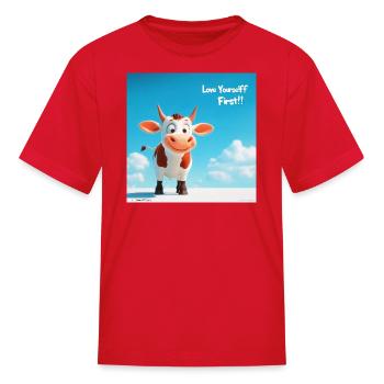 artworkshop911_A_timid_cartoon_cow_hiding_a_smi - Kid's T-Shirt - red - Front