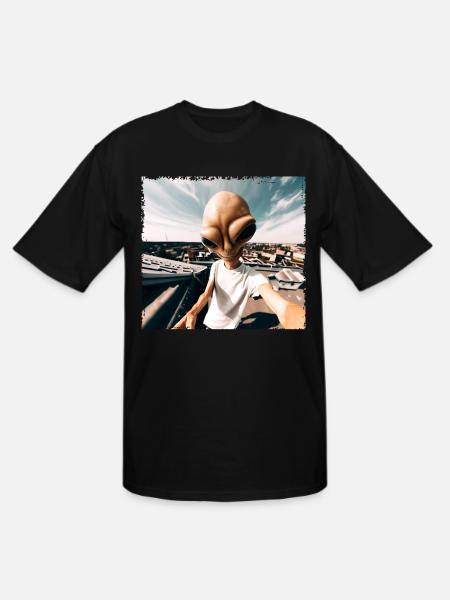Alien Rooftop Selfie - Men's Tall T-Shirt - black