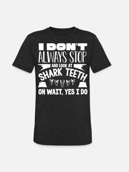 Sharks, Shark Teeth Collector - Unisex Tri-Blend T-Shirt - heather black