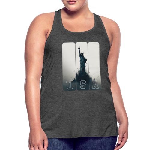 USA: Liberty Rising Over Manhattan - Women's Flowy Tank Top by Bella