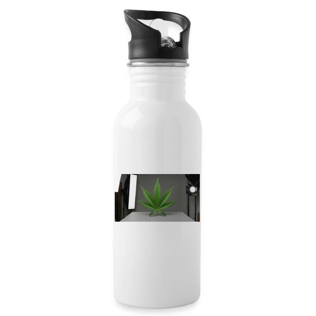 ***CANNABIS LEAF TEE***