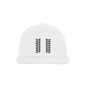 mud tires - Snapback Baseball Cap - white - Front
