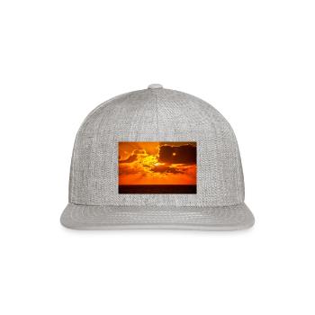 brilliant shining sun behind clouds rises - Snapback Baseball Cap - heather gray - Front