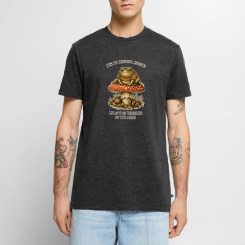 Frog Consumed by Moss Cottagecore Aesthetic - Men's Premium T-Shirt