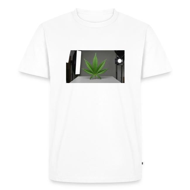 ***CANNABIS LEAF TEE***