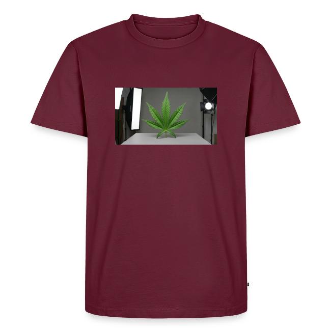 ***CANNABIS LEAF TEE***