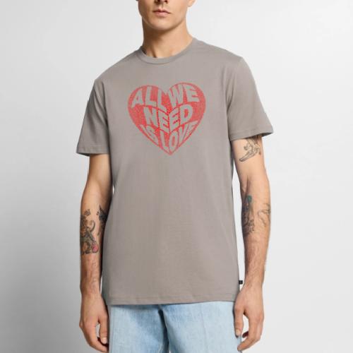 All We Need is Love in Heart - Men's Premium T-Shirt