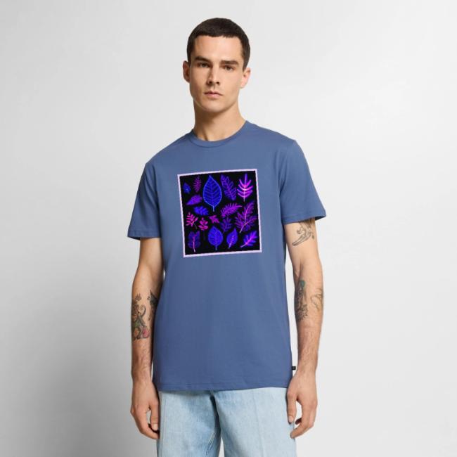 Neon Leaves in Pink and Purple Hues