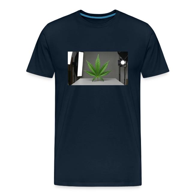 ***CANNABIS LEAF TEE***