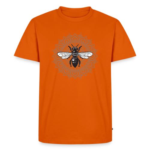 Queen Bee - Men's Premium T-Shirt