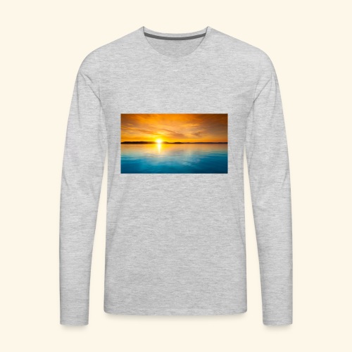 Sunrise over water - Men's Premium Long Sleeve T-Shirt
