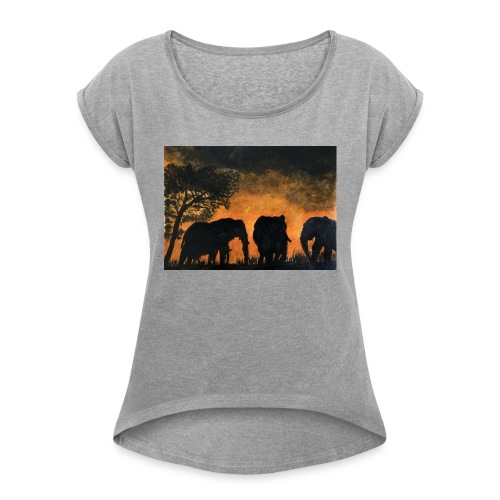 Elephants at sunset - Women's Roll Cuff T-Shirt