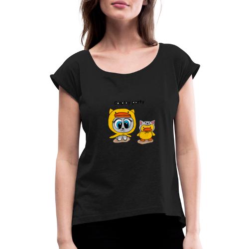 Cosplay party yellow - Women's Roll Cuff T-Shirt