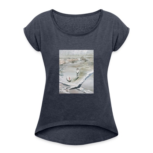 White swans - Women's Roll Cuff T-Shirt