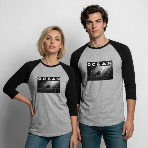 Ocean: Monochrome descent of a scuba diver - Unisex Baseball T-Shirt